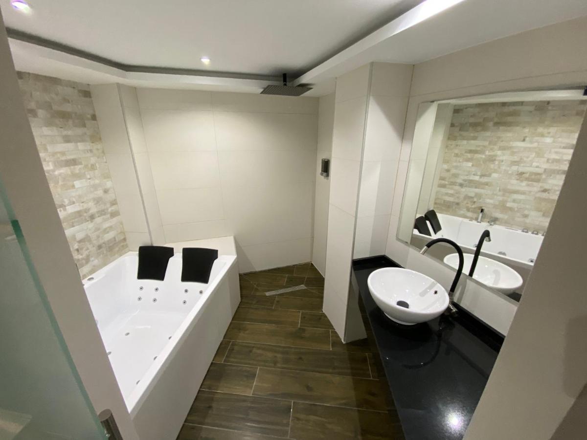 Apartamentos Las 7 Esencias Linares (Jaen) Exterior foto