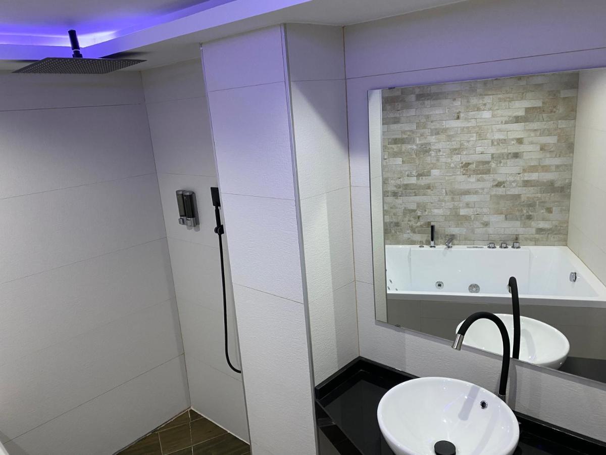 Apartamentos Las 7 Esencias Linares (Jaen) Exterior foto