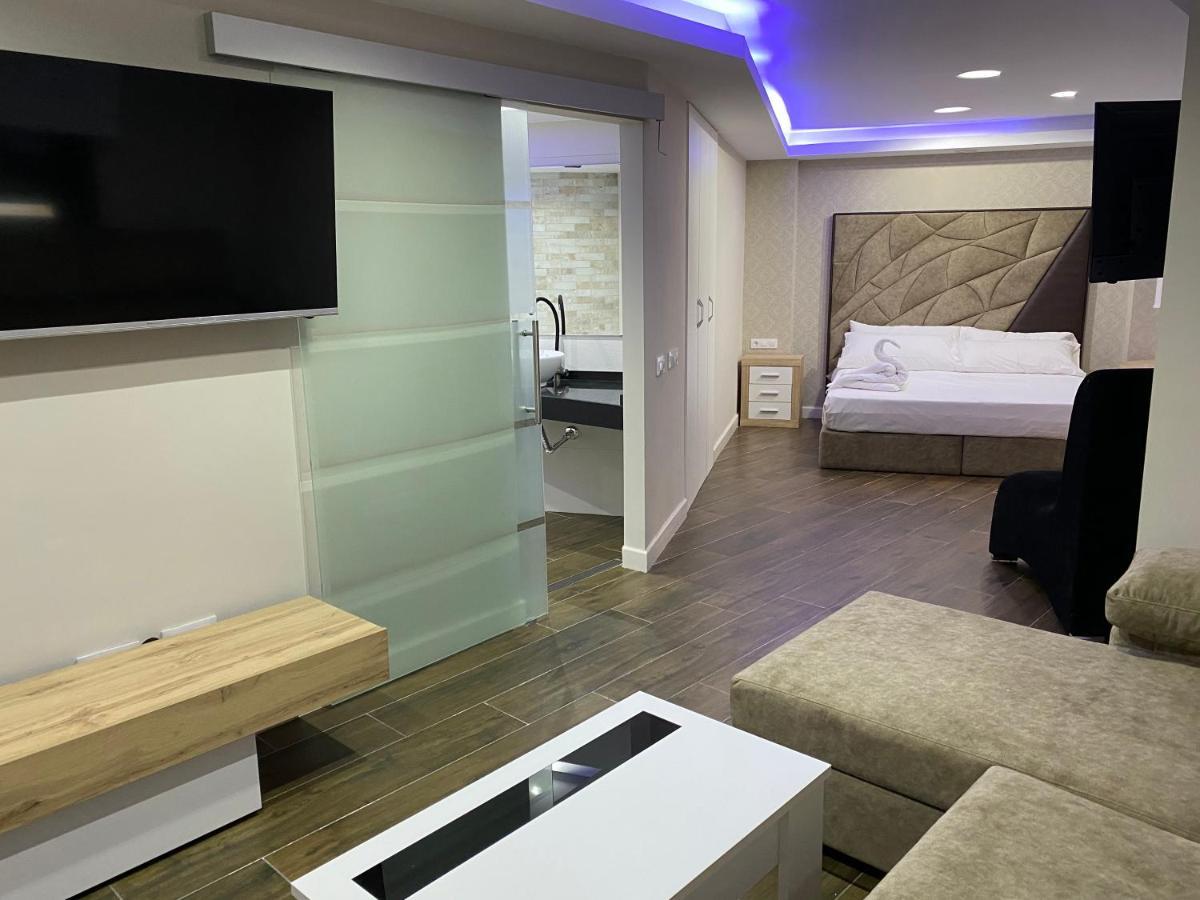 Apartamentos Las 7 Esencias Linares (Jaen) Exterior foto