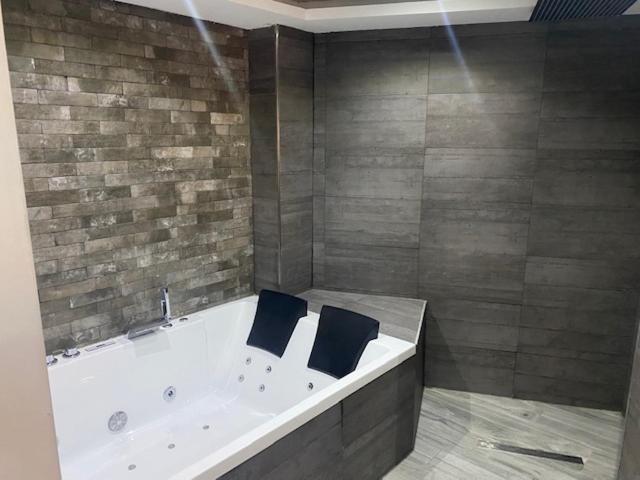 Apartamentos Las 7 Esencias Linares (Jaen) Exterior foto
